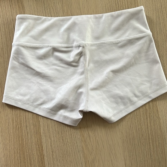WODBOTTOM shimmer white shorts - Picture 5 of 5